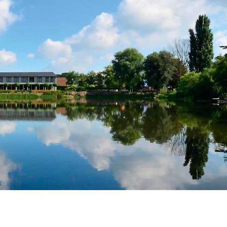 Park Hotel Montreal Mechelen Bagian luar foto