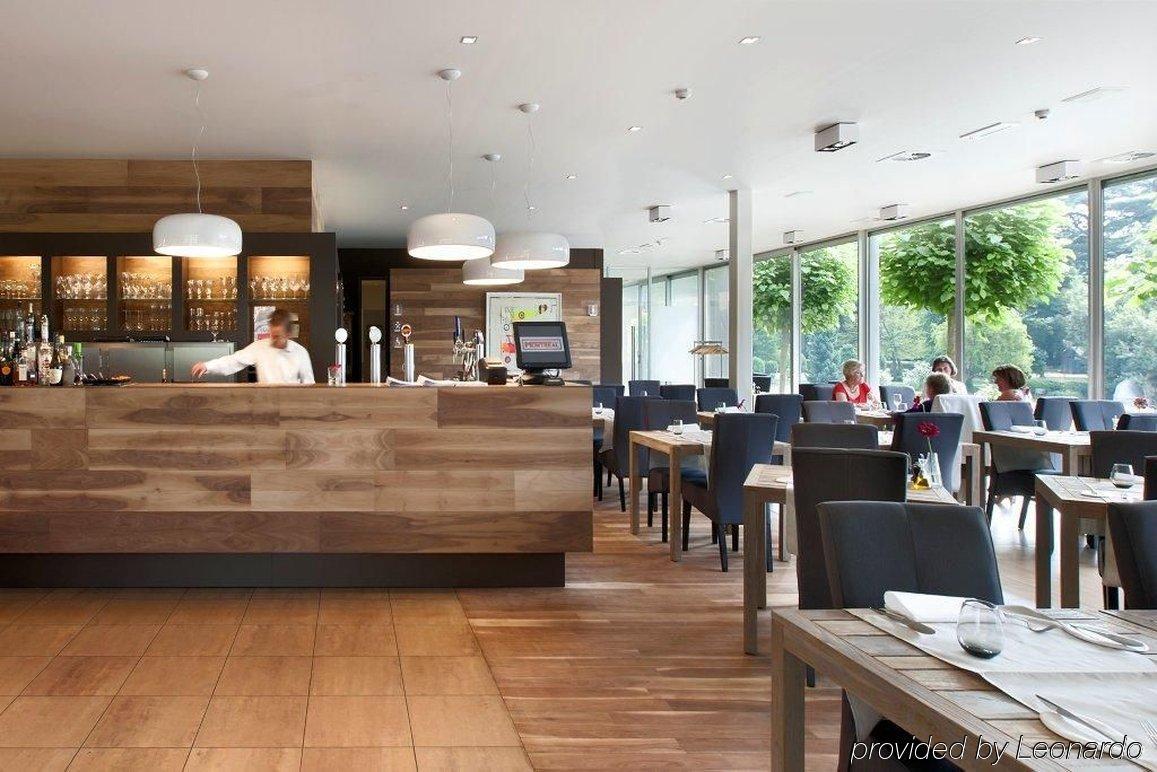 Park Hotel Montreal Mechelen Bagian luar foto