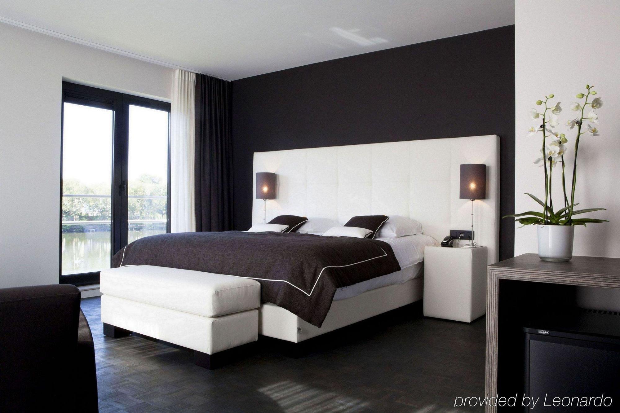Park Hotel Montreal Mechelen Bagian luar foto