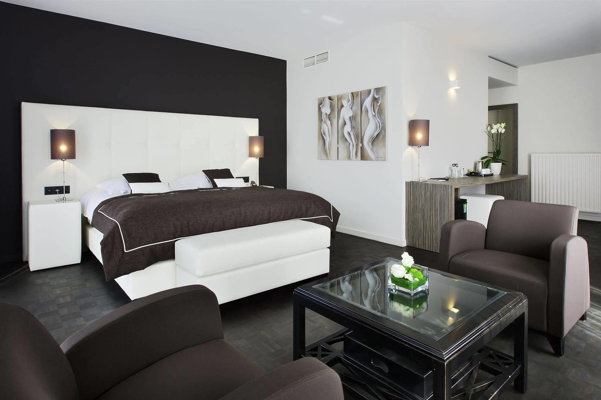 Park Hotel Montreal Mechelen Bagian luar foto