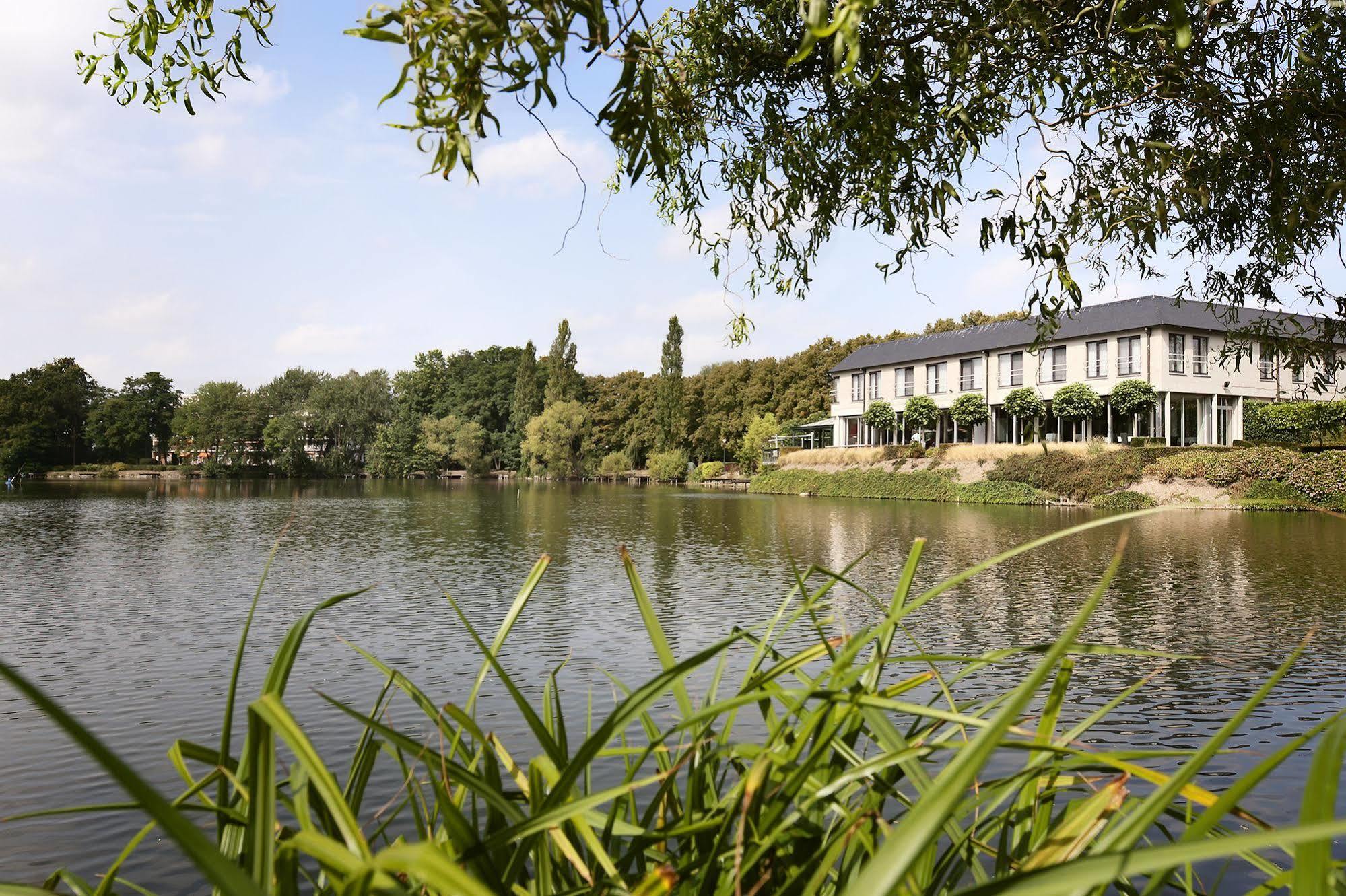 Park Hotel Montreal Mechelen Bagian luar foto